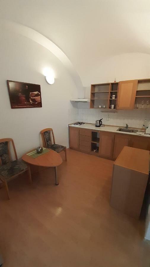 Big Modern Doubleroom Near Cathedral Кошице Екстер'єр фото